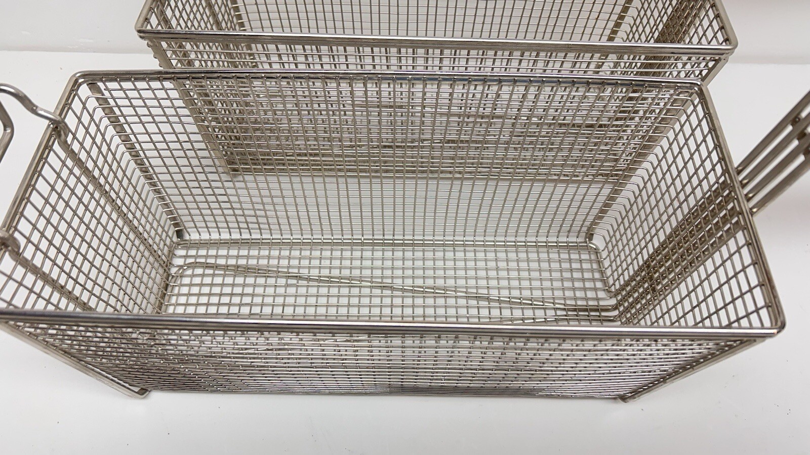 Deep Fryer Basket | 2 Pack | 13.25″ x 6.5″ x 5.9″ | Commercial Fry Baskets NOS