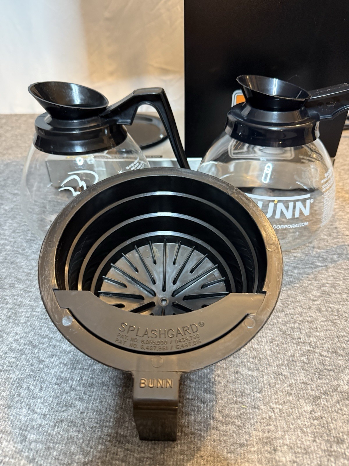 Bunn VPR Series 33200.0001 Pour Over Coffee Maker w/2 Glass Decanters