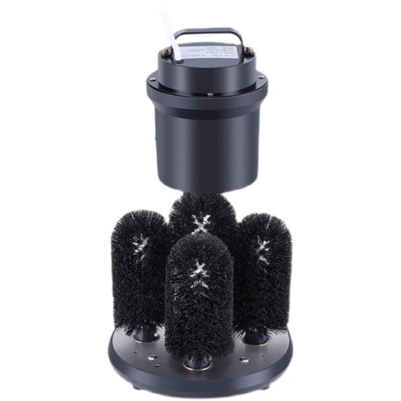 High-efficiency cleaning of small, semi-automatic wine glasses and beer mugs