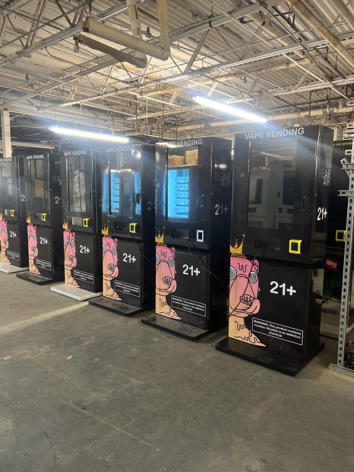 4 Units – CELEBRITY VENDING MACHINES 1 YEAR WARRANTY COMES WITH CREDIT CARD