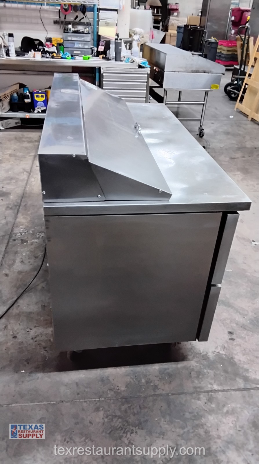 True TSSU-60-16D-4-HC 60″ Refrigerated Sandwich Prep Table with 4 Drawers