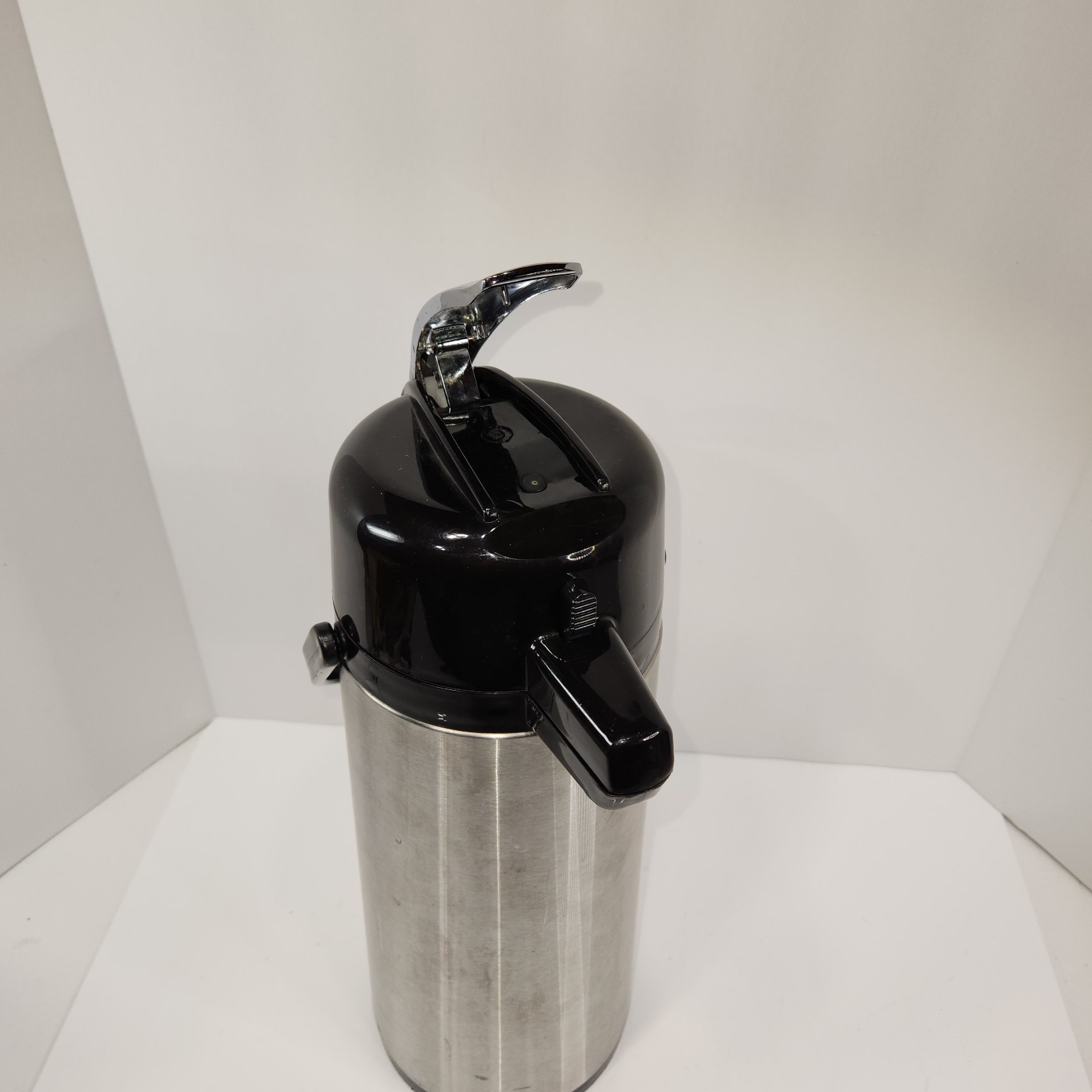 Bakers & Chefs Commercial Coffee Airpot 2.2 Liter 778716 EUC