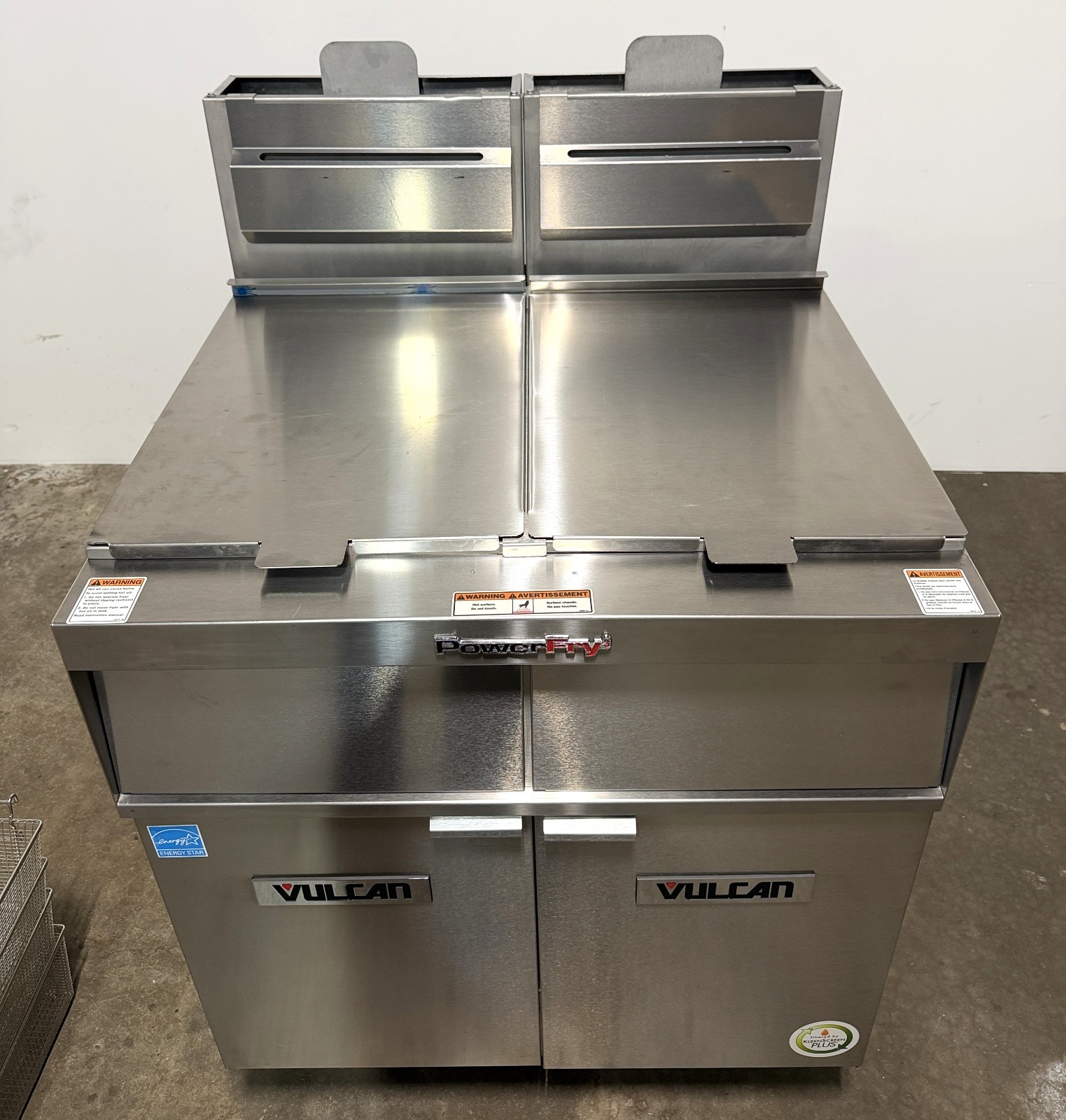 Vulcan 2TR45AF-1 PowerFry3 Nat. Gas 90-100 lb. 2 Unit Fryer (New Open Box)