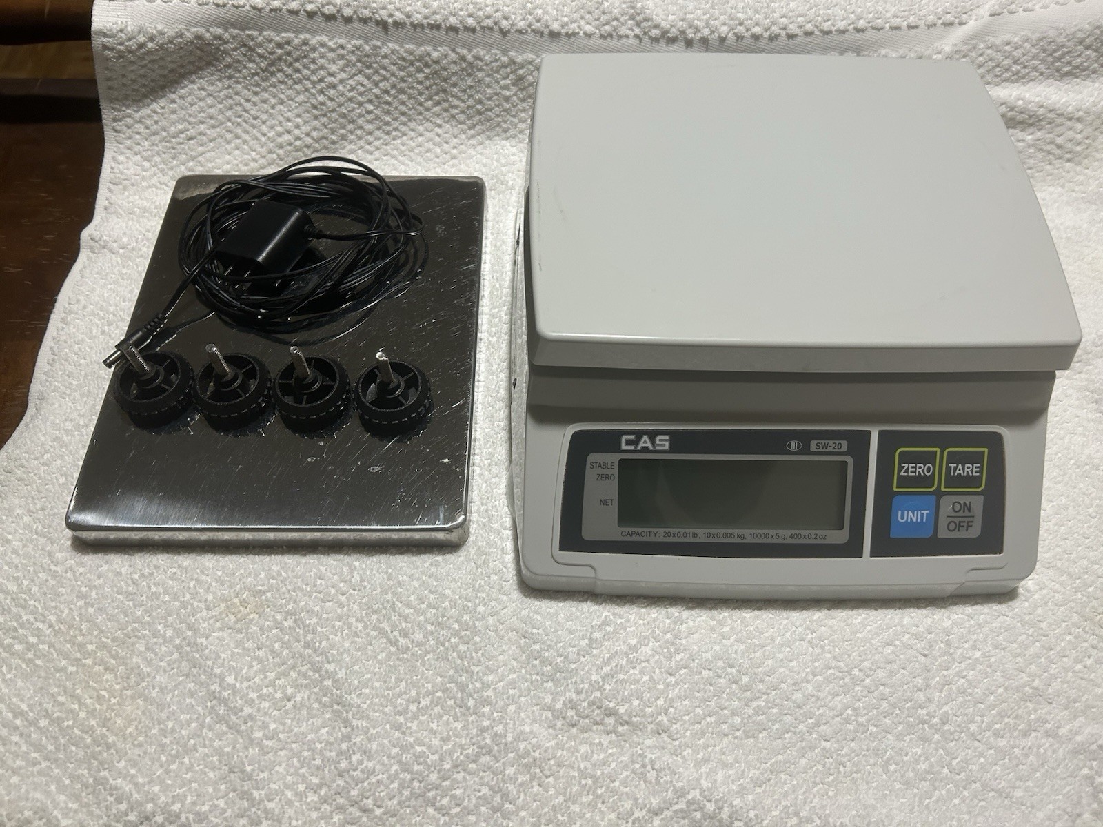 CAS SW-1D(20lb) Portion Cntrol Scale, 20×0.01Lb Kg, g, oz. CleanWorks, w/adaptor