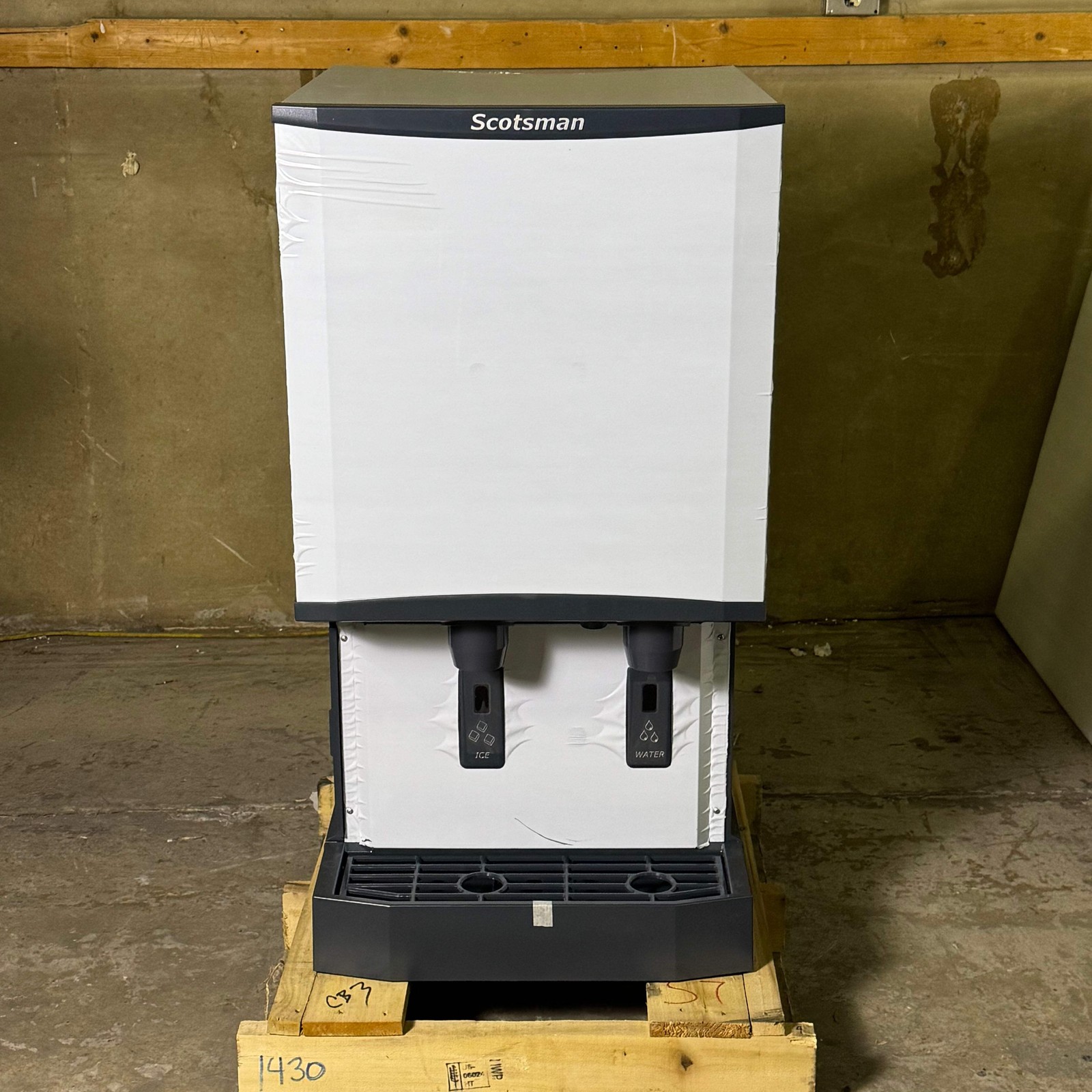 SCOTSMAN Meridian Countertop Air Cooled Ice & Water Dispenser HID312A-1A (New Ot