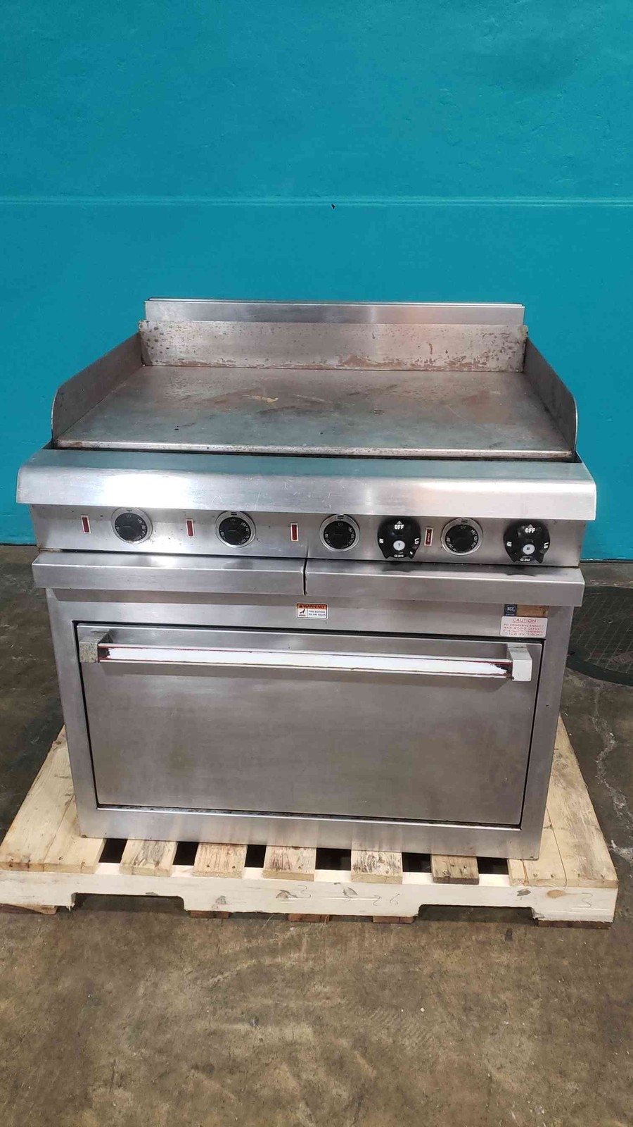 Vulcan HCR42 36″ Electric Commercial Griddle Flat Top Range Oven 480V 3ph (SKU: