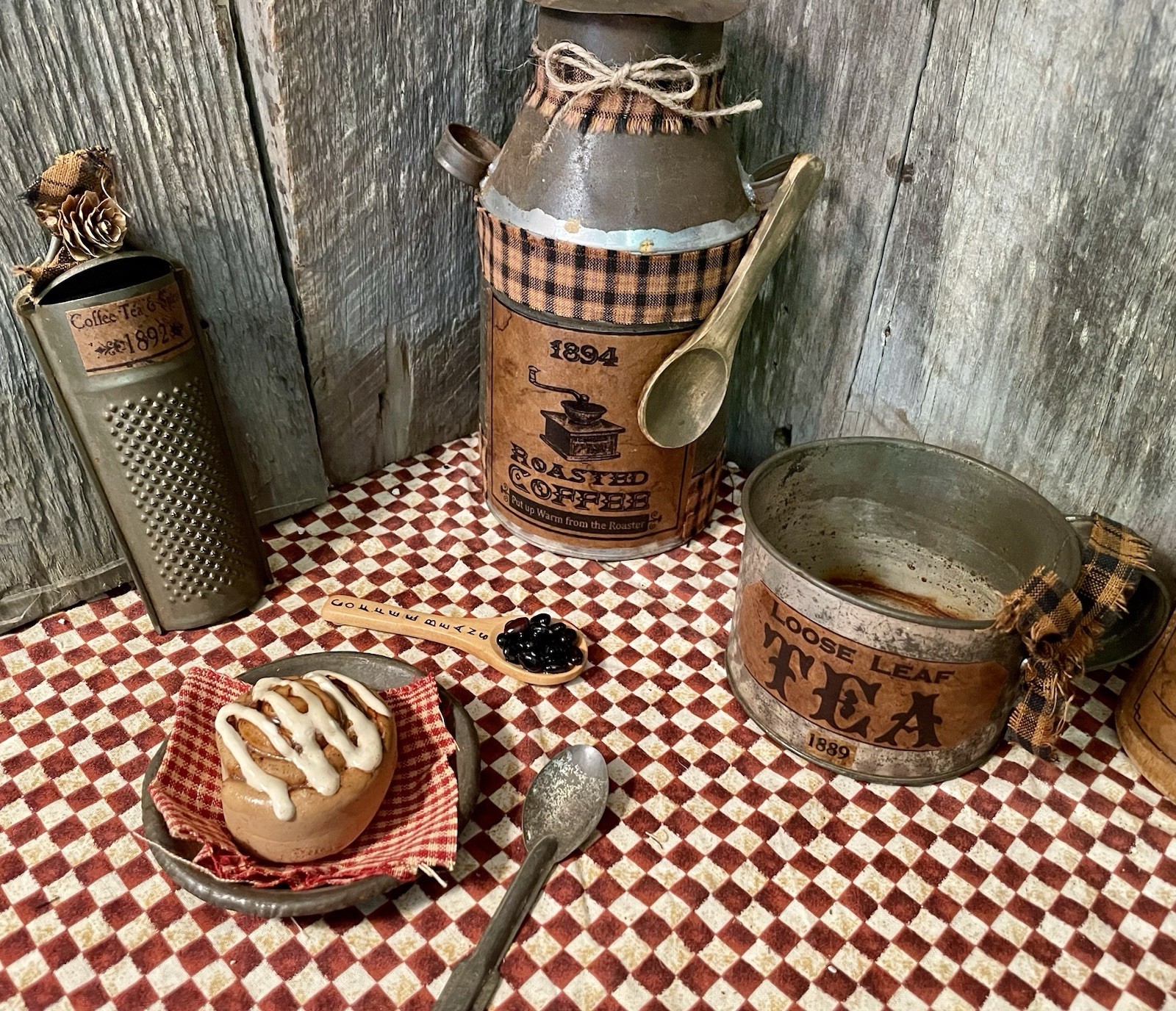 VTG PRIMITIVE FARMHOUSE Decor REPURPOSED MILK CAN “ROASTED COFFEE + SPOON