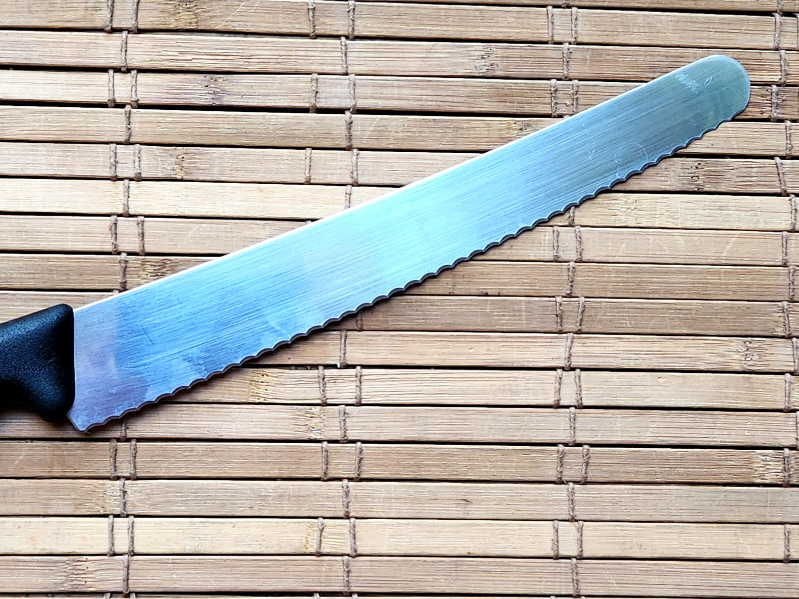 FORSCHNER VICTORINOX Fibrox® Bread & Pastry Knife, 10 5.2933.26 NSF 50547 NICE!