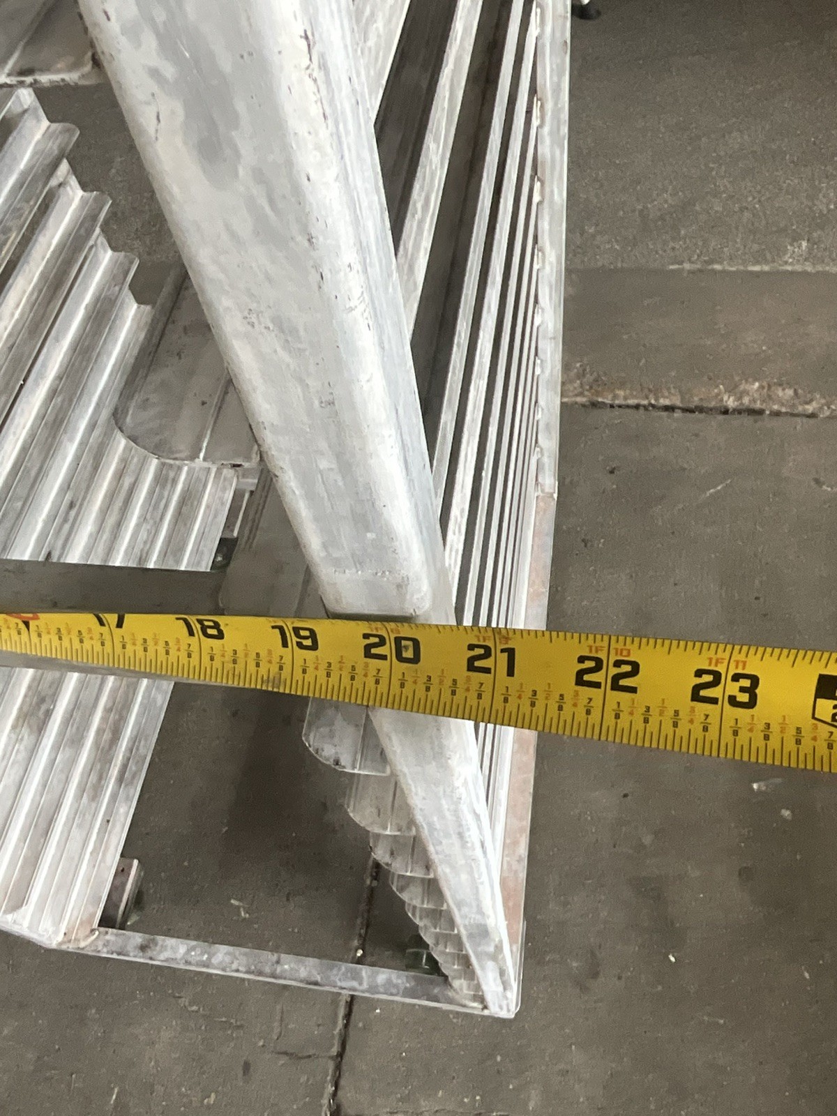 Baxter BSRSB-20 Roll-In Oven Rack for Single Rack Oven with (20) Slides A