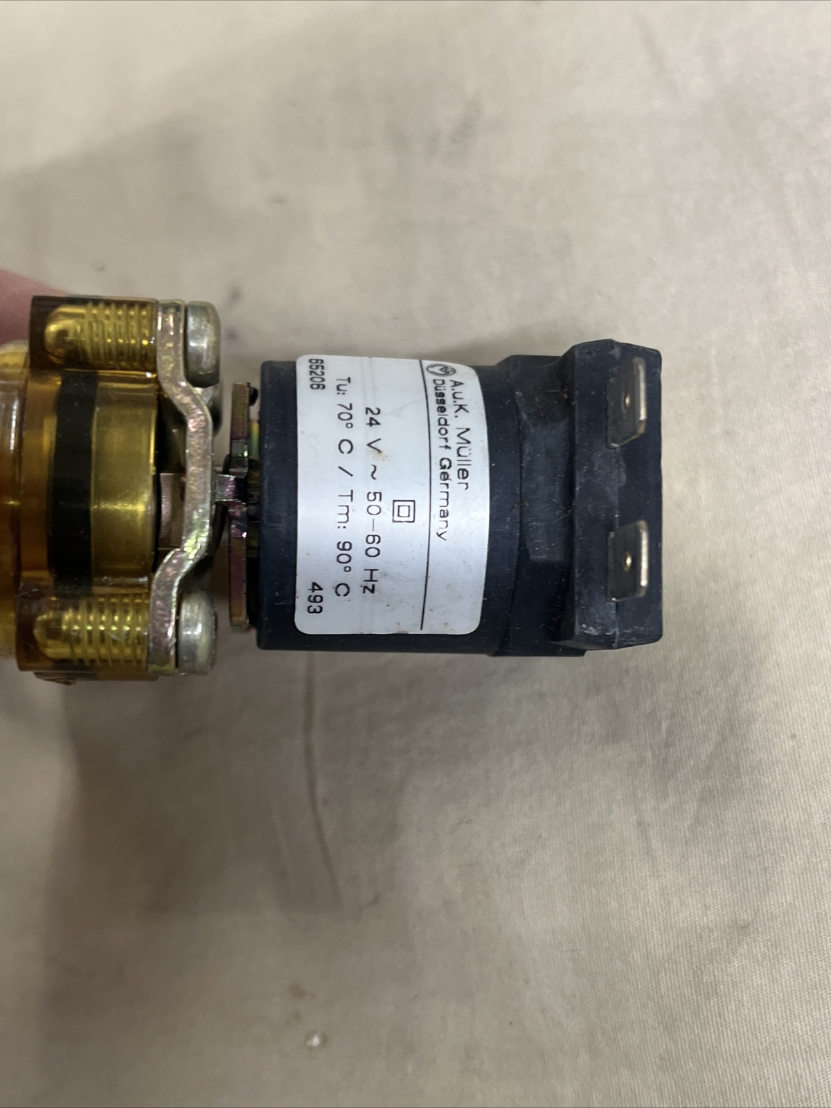 AUK MULLER DISPENSE SOLENOID VALVE 24V 50-60 Hz 65206 493
