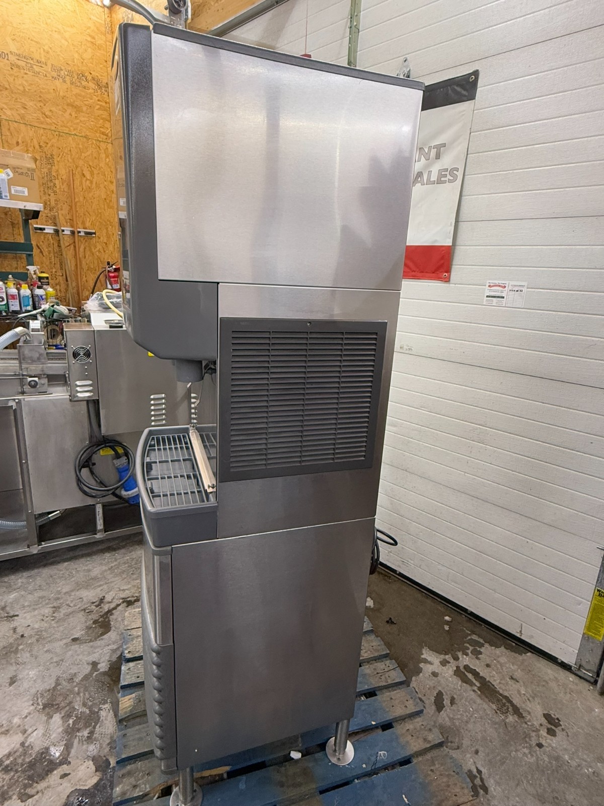 Follett 50CI425A-L Symphony Air Cooled Ice Maker & Water Dispenser & Stand Inc.