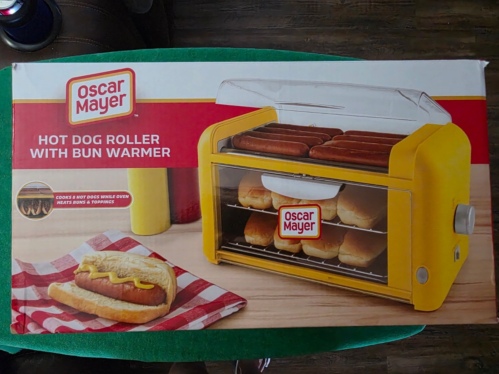 Oscar Mayer Hot Dog Roller Bun Warmer Holds 8 hotdogs with manual & factory box.