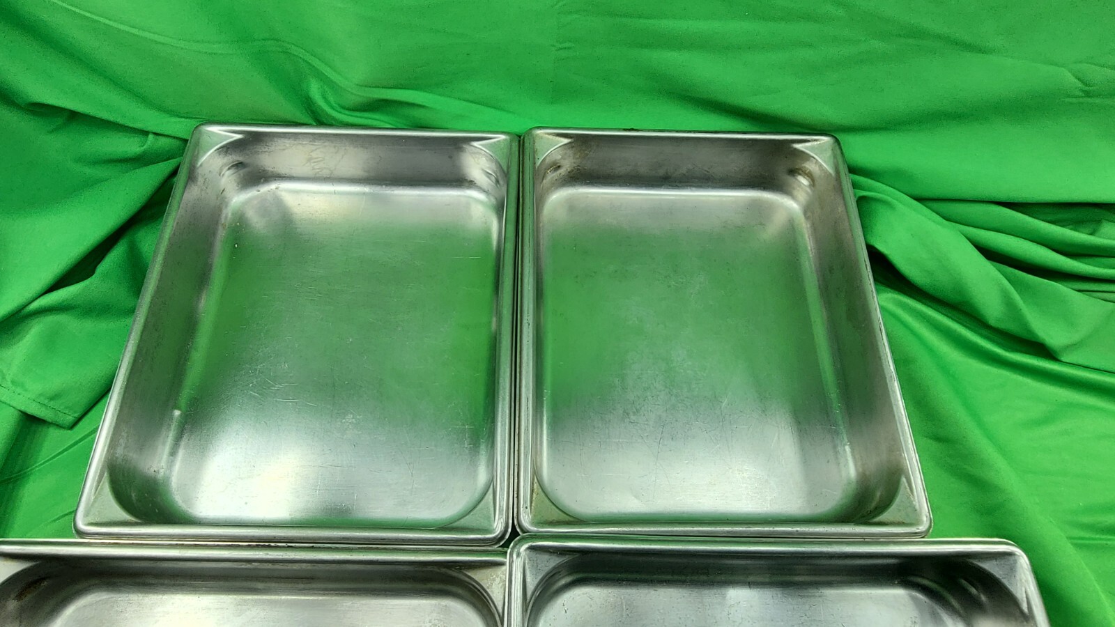 Lot of 4 Vollrath 30222 Super Pan V S/S Half Size x 2.5 D Food Pan»