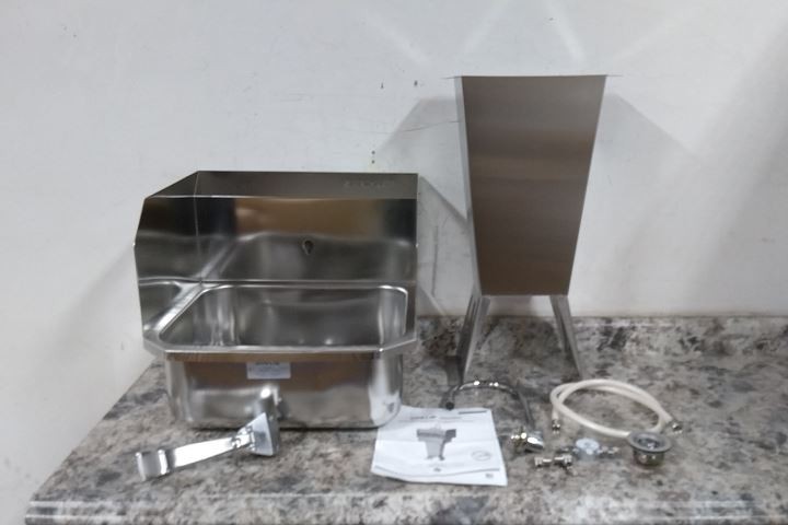 Sani-Lav 5031-0.5 14 In Bowl Width 17 In Bowl Length 0.5 GPM Hand Free Sink