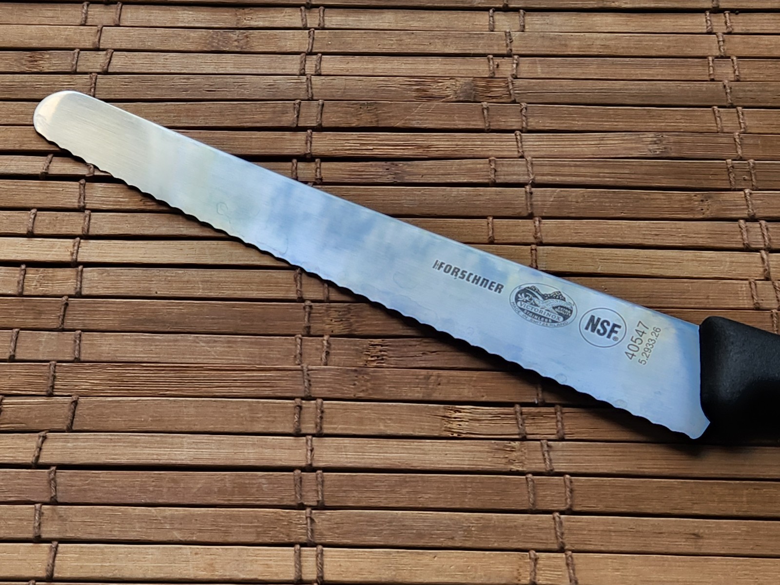 FORSCHNER VICTORINOX Fibrox® Bread & Pastry Knife, 10 5.2933.26 NSF 50547 NICE!