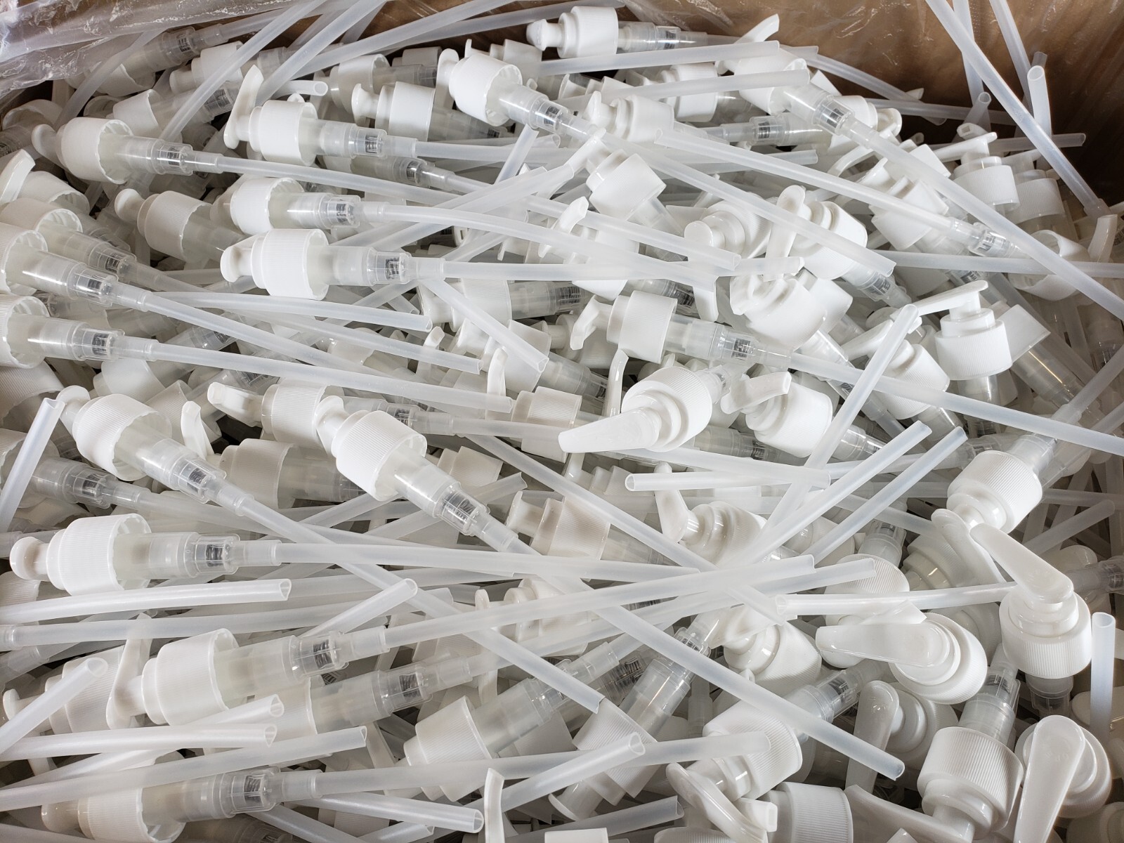 Lotion pump dispensers – 1000 per box (UNKNOWN SIZE)