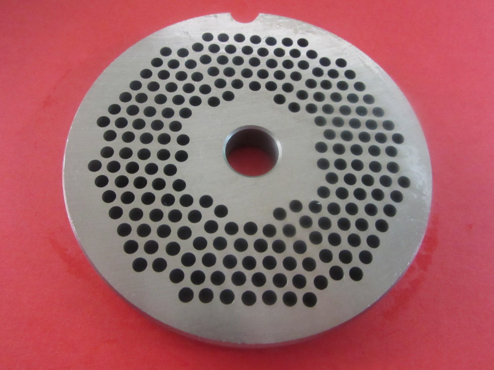 ITALY #22 x 1/8″ holes (3mm) Fine hole Meat Grinder Plate & Matching Knife