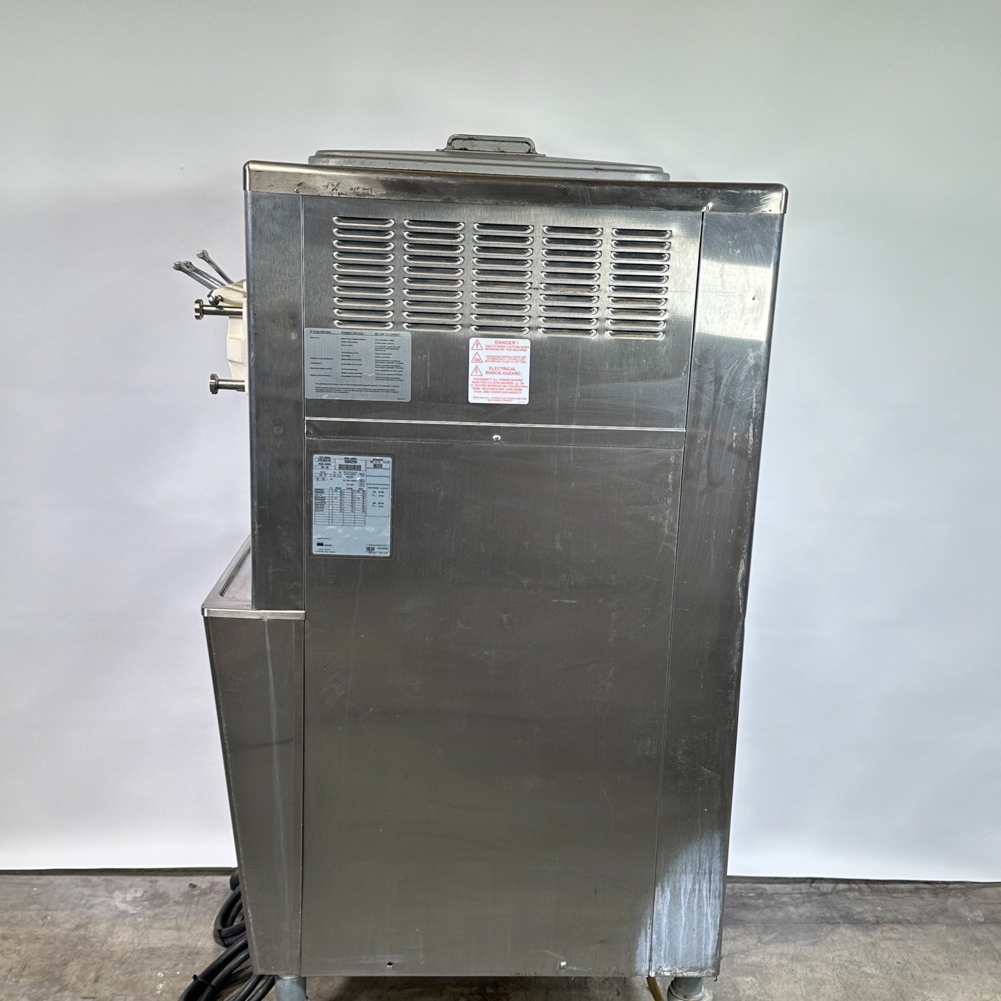 Taylor 794-33 Soft Serve Ice Cream Maker 3 Phase 208–230V (Water Cooled)