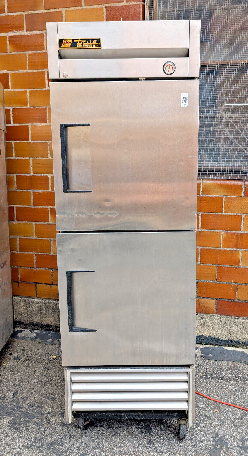True T-23-2 ~ Reach-In Refrigerator, 1 Section, 3 Shelves. 2 Solid Doors