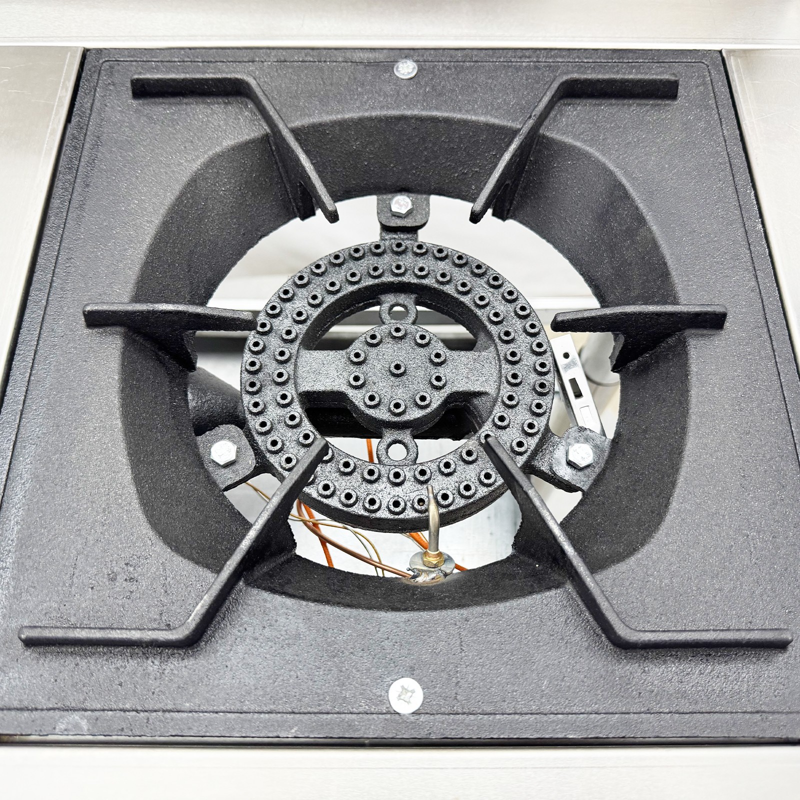 Commercial Double Burner Low-Legged Liquefied Gas Low Broth Stove for Cooking