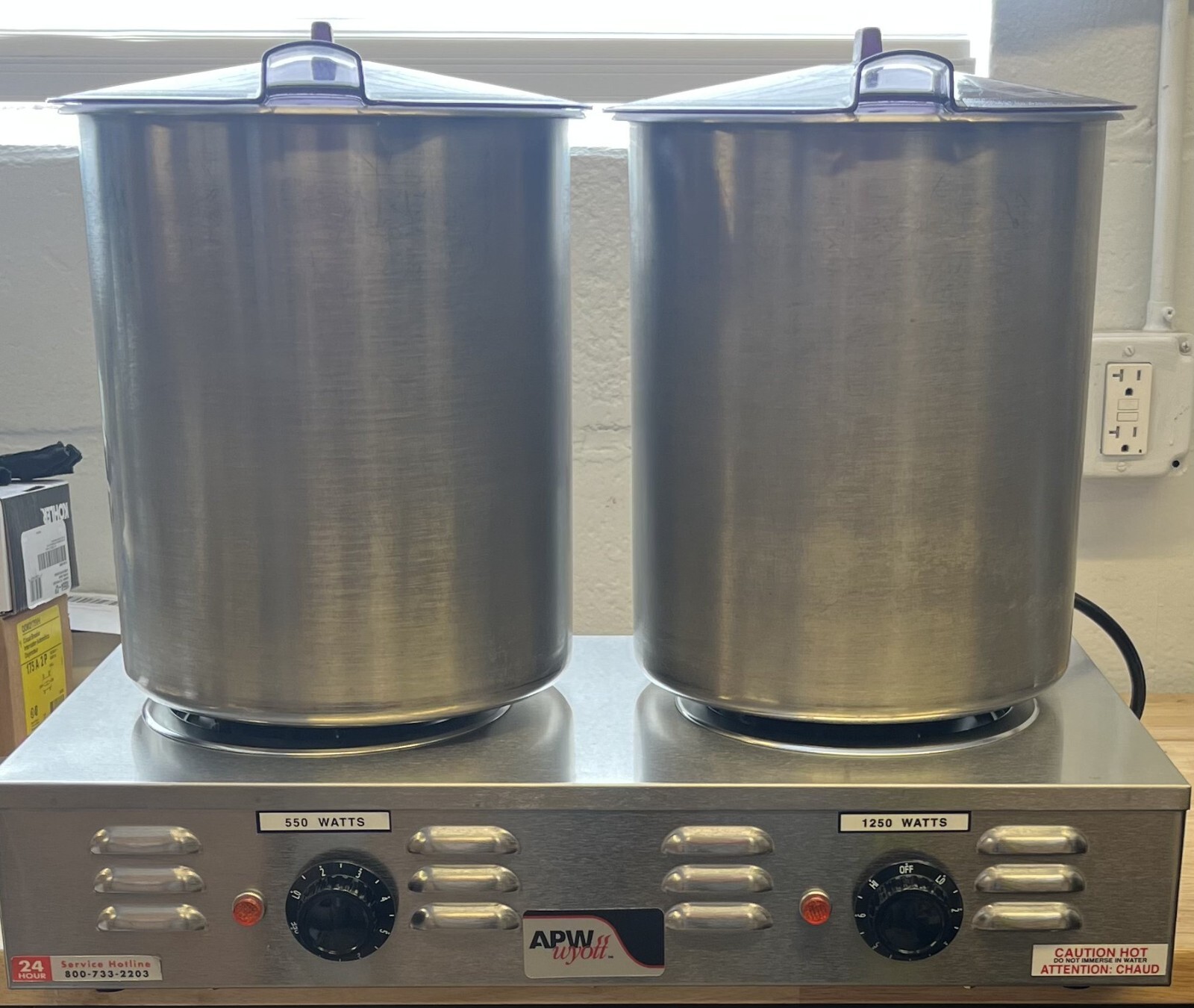 APY Wyott CP-2A Electric Countertop With 2 Pots Used Good Condition