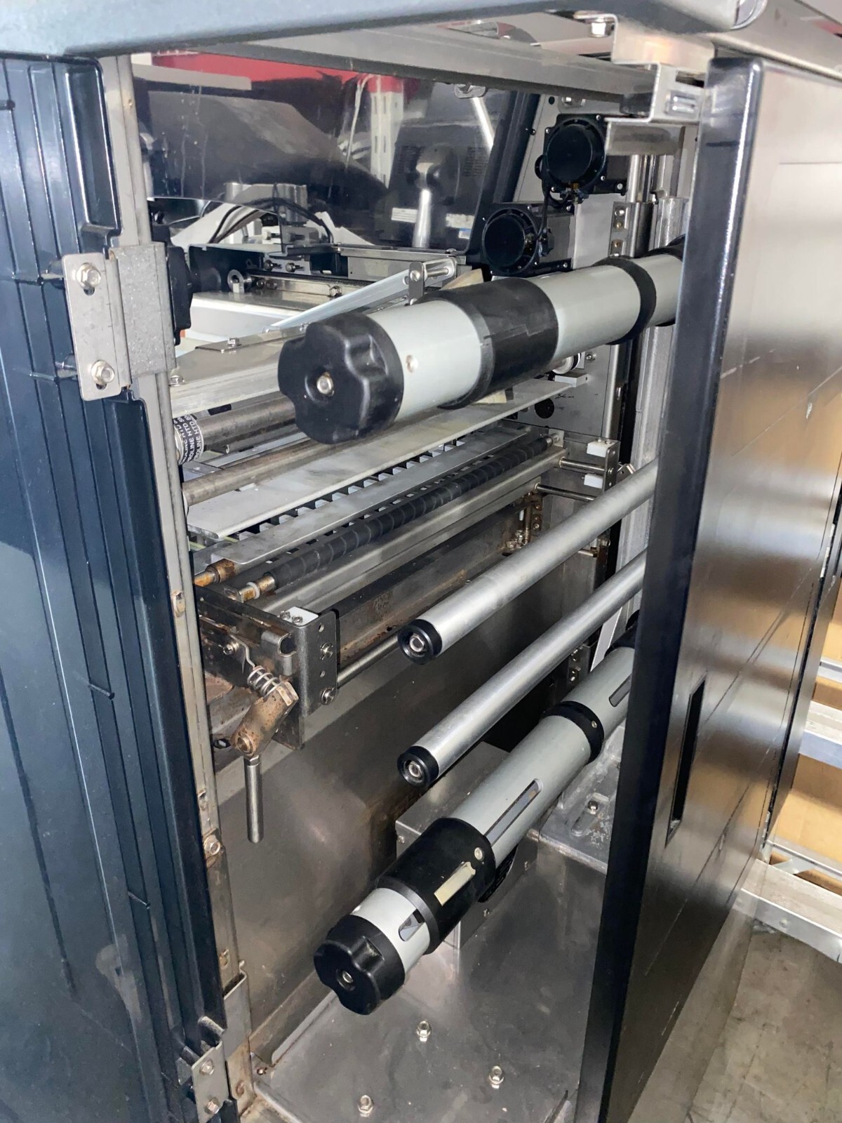 HOBART AUTOMATIC MEAT WRAPPING MACHINE MOD# AWS SUPER MARKET MEAT PACKAGING
