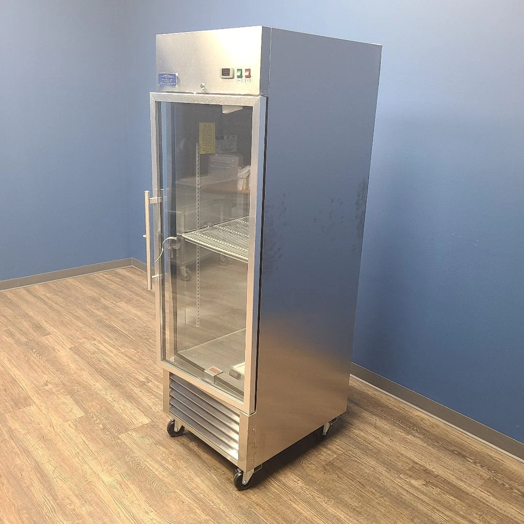 Artic Air AGR23 27″ 1-Glass Door Reach-In Refrigerator (Scratch & Dent 8039)