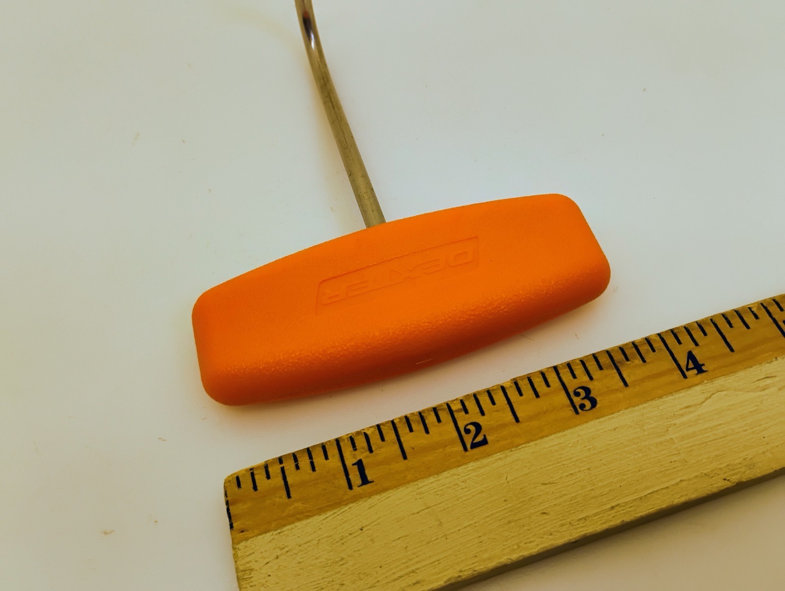 Dexter USA Centered Grip Orange Flat Handle Hook 3 3/8″ in hook 13/64 Dia T324