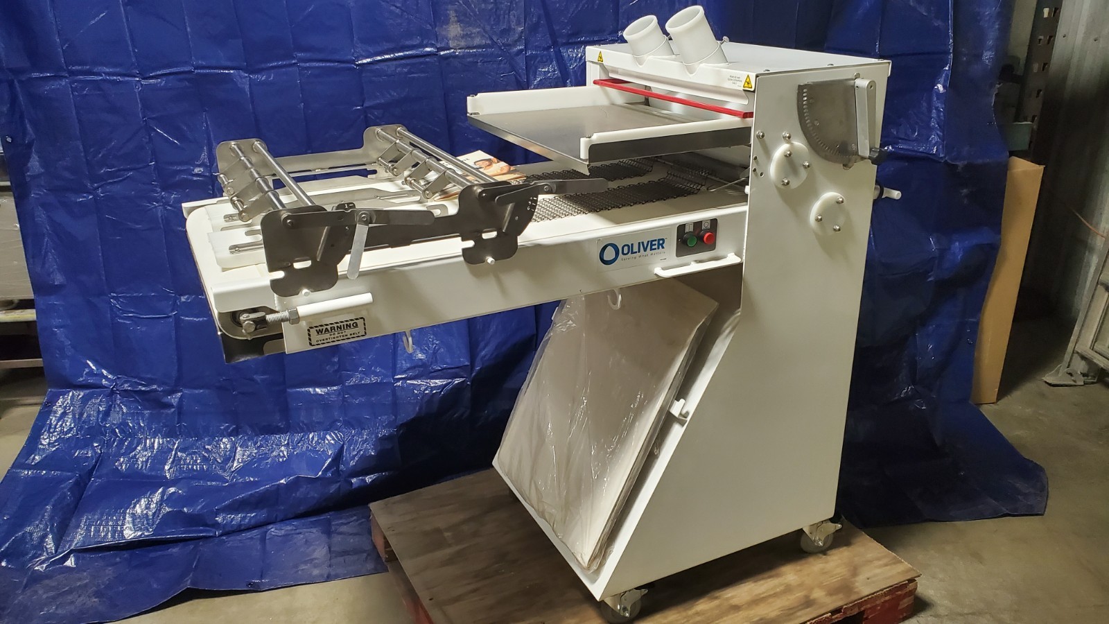 Oliver Sheeter – Model 424 – Bolillo Twin Lane Molding