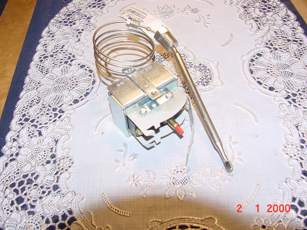 Robertshaw LCHM050300000 Safety Thermostat, PP10084, 450F, 232C, F/ Pitco Fryers