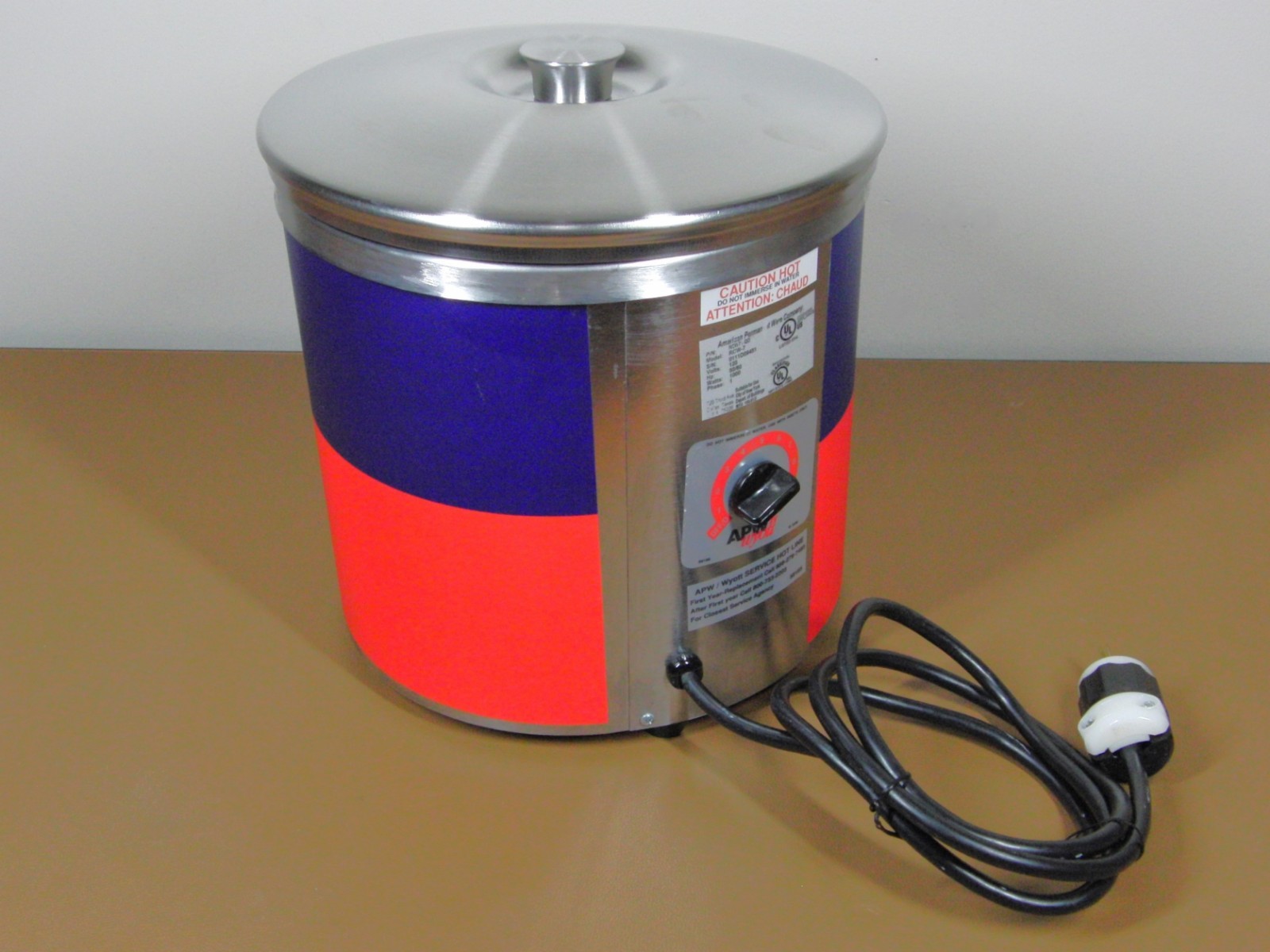 APW Wyott RCW-7 American Permanent Ware 7-Quart Commercial Cooker / Warmer