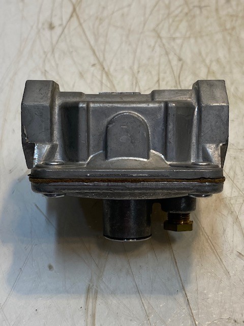 Maxitrol RV48 Poppet Style Gas Pressure Regulator 0129108 | 1/2 PSIG 3.0″ – 6.0″
