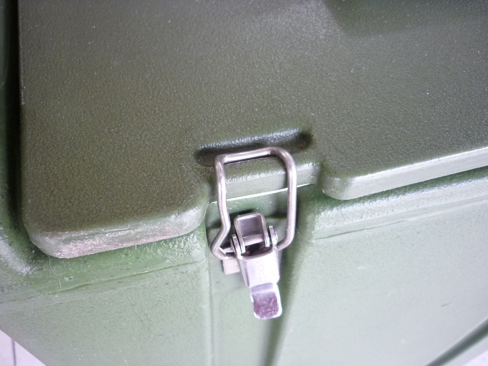 Green Cambro Drink Container Derver Insulated 26F03