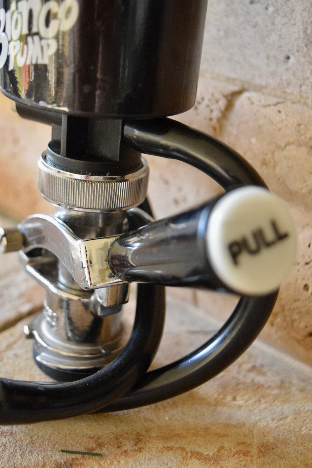 BRONCO PUMP KEG TAP System D Micro Matic DOMESTIC Beer Brewiana PP601 TAPRITE