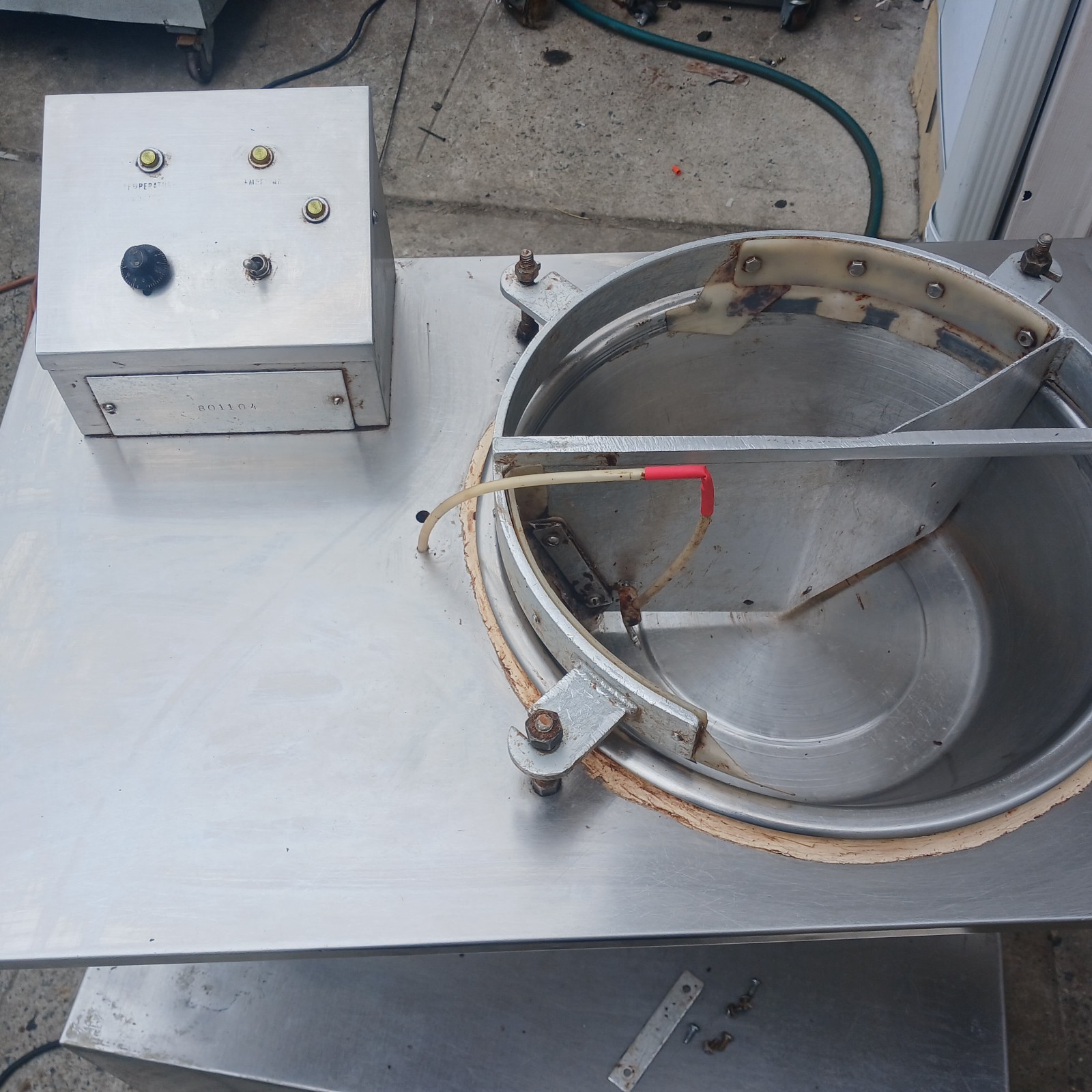Hilliard’s Chocolate Tempering Machine 120v Tempering System 80lbs