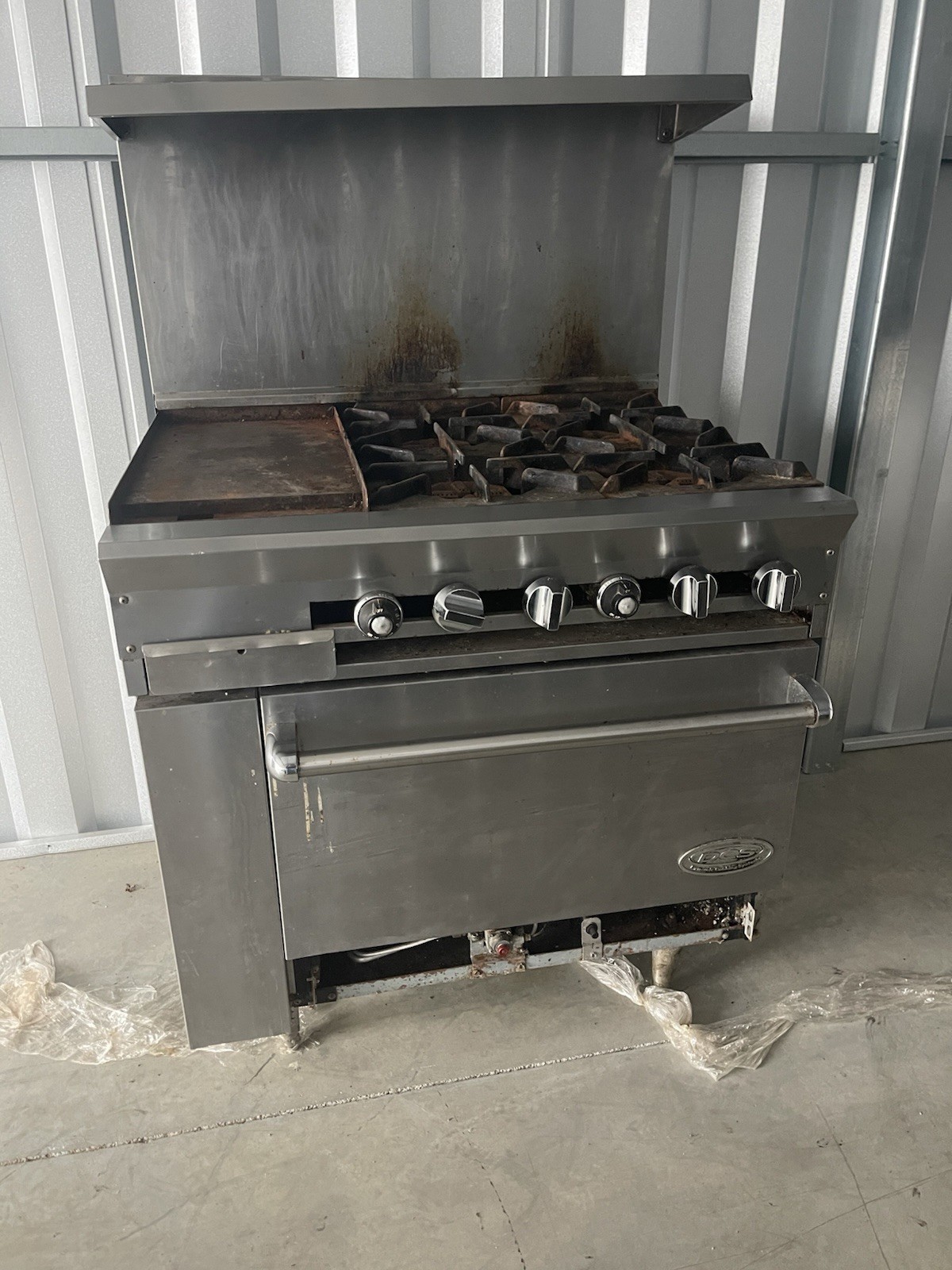 DCS 36” Professional Gas Range 4-Burner + Griddle + Oven – Natural Gas