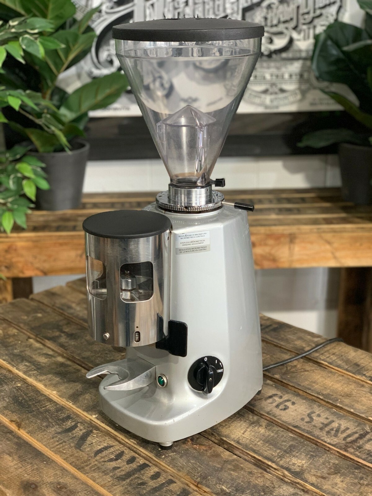 MAZZER SUPER JOLLY AUTOMATIC SILVER ESPRESSO COFFEE GRINDER COMMERCIAL CAFE