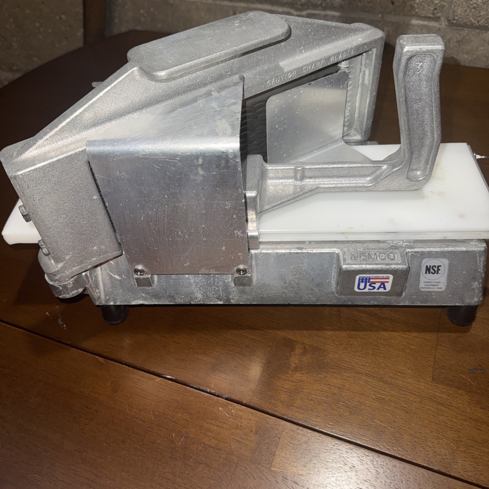 Nemco 55600-1 3/16″ Tomato Slicer
