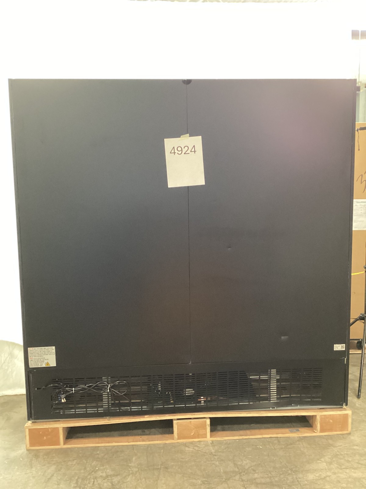 |4924| MoTak MGD-3DR-80-X 78 3/8″ Three Section Glass Door Merchandiser – (2) Le
