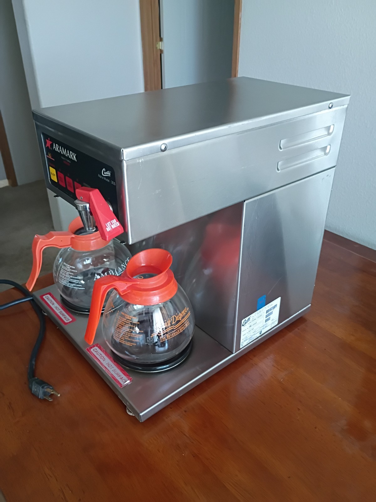 Curtis Alpha 3DS Commercial Coffee Brewer 3 Warmers Hot Water Faucet