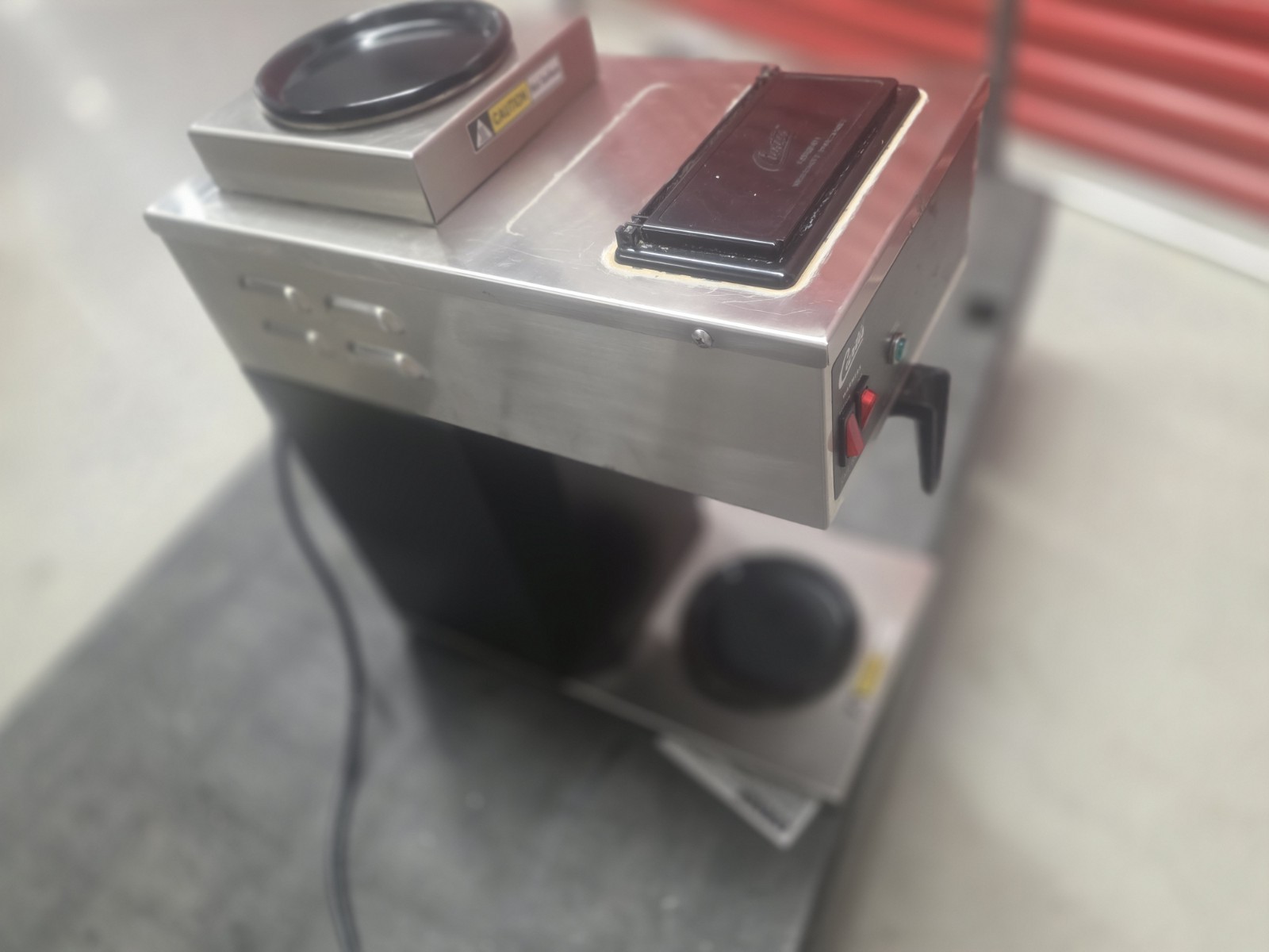 Wilbur Curtis Cafe 2DB Pourover Coffee Maker Brewer Machine with Dual Warmers