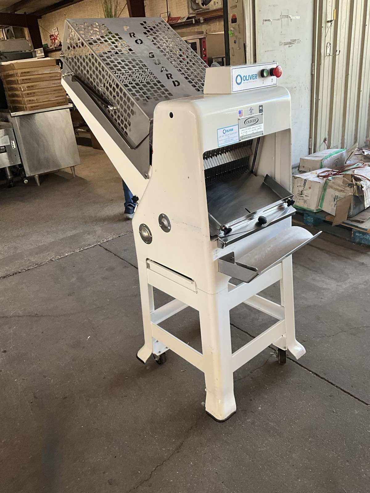 2021 Oliver Gravity Feed Bakery Bread Slicer 797-32NC w/ Pro Guard Artisan Bread