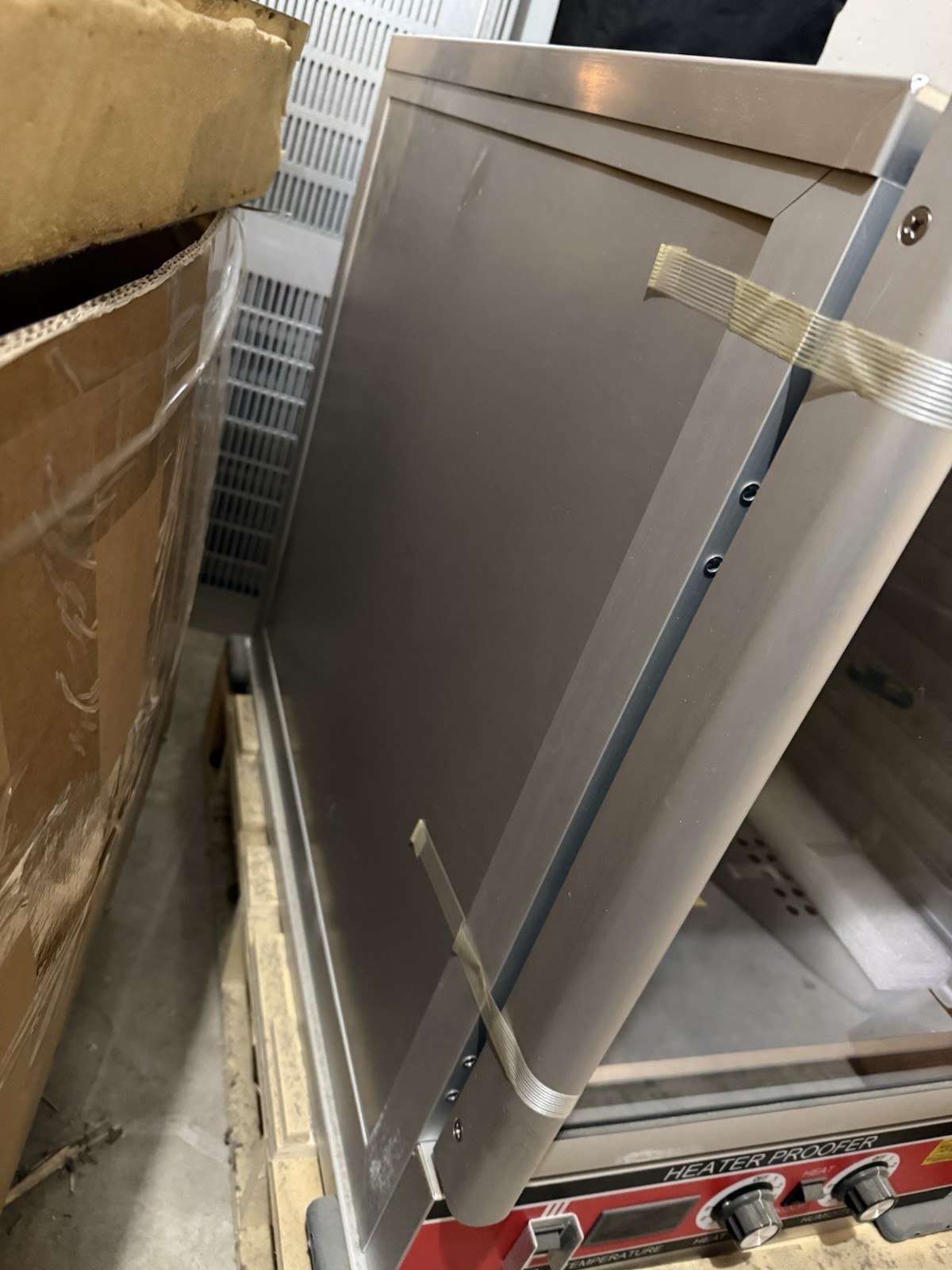 NEW Heater proofer, EMPURA HPIC-3414 1500W, Insulated door, 3′ casters, 185°F