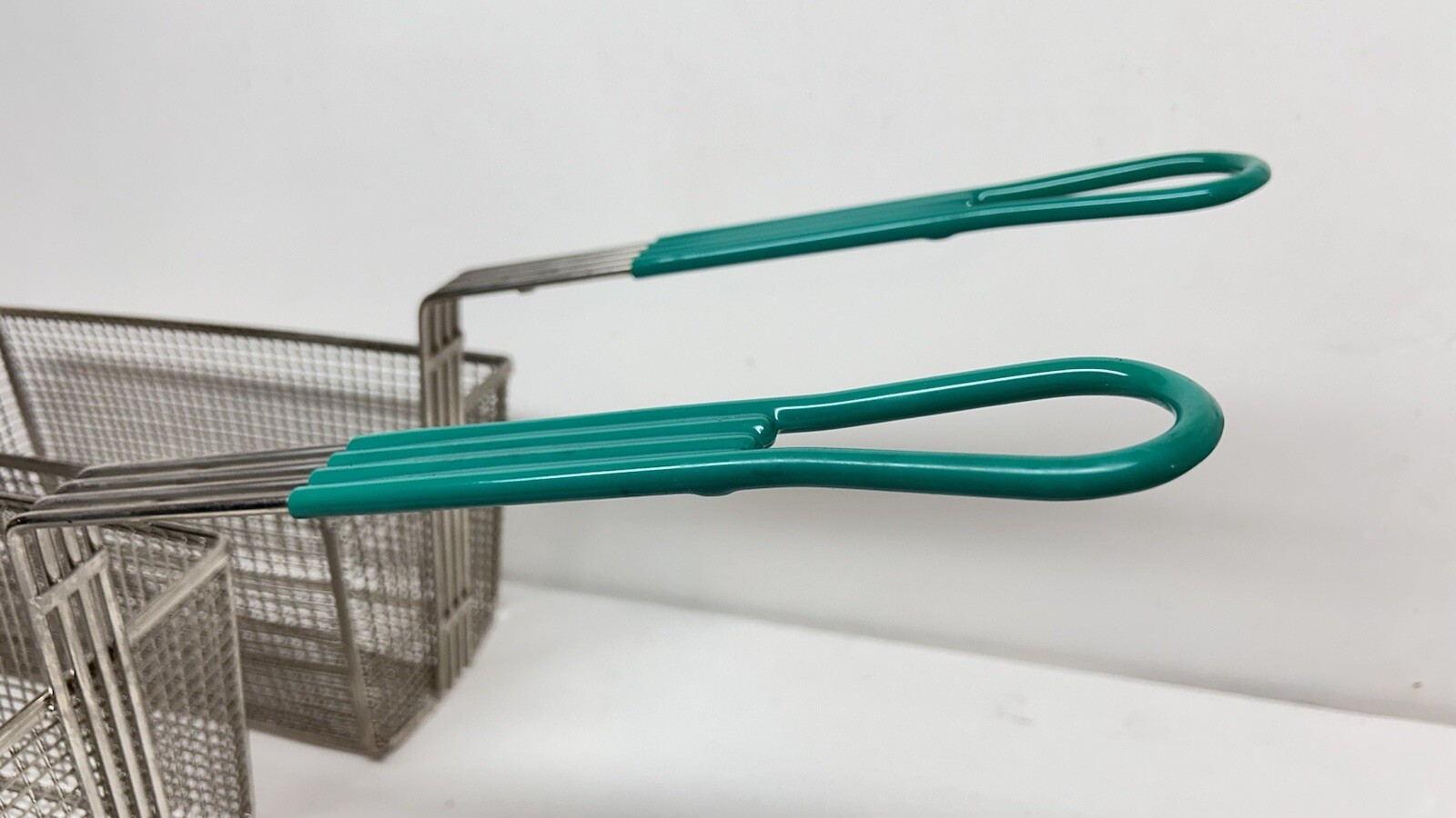 Deep Fryer Basket | 2 Pack | 13.25″ x 6.5″ x 5.9″ | Commercial Fry Baskets NOS