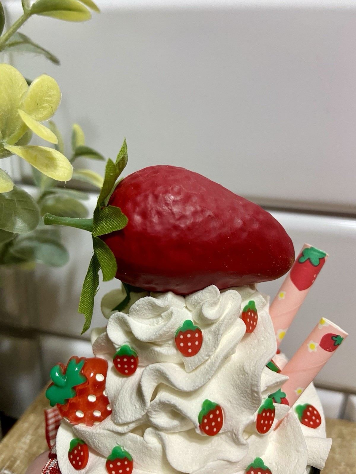 Cute STRAWBERRY Mini Ceramic Mug Faux Fake Whipped Cream Tiered Tray Decor 4.55″