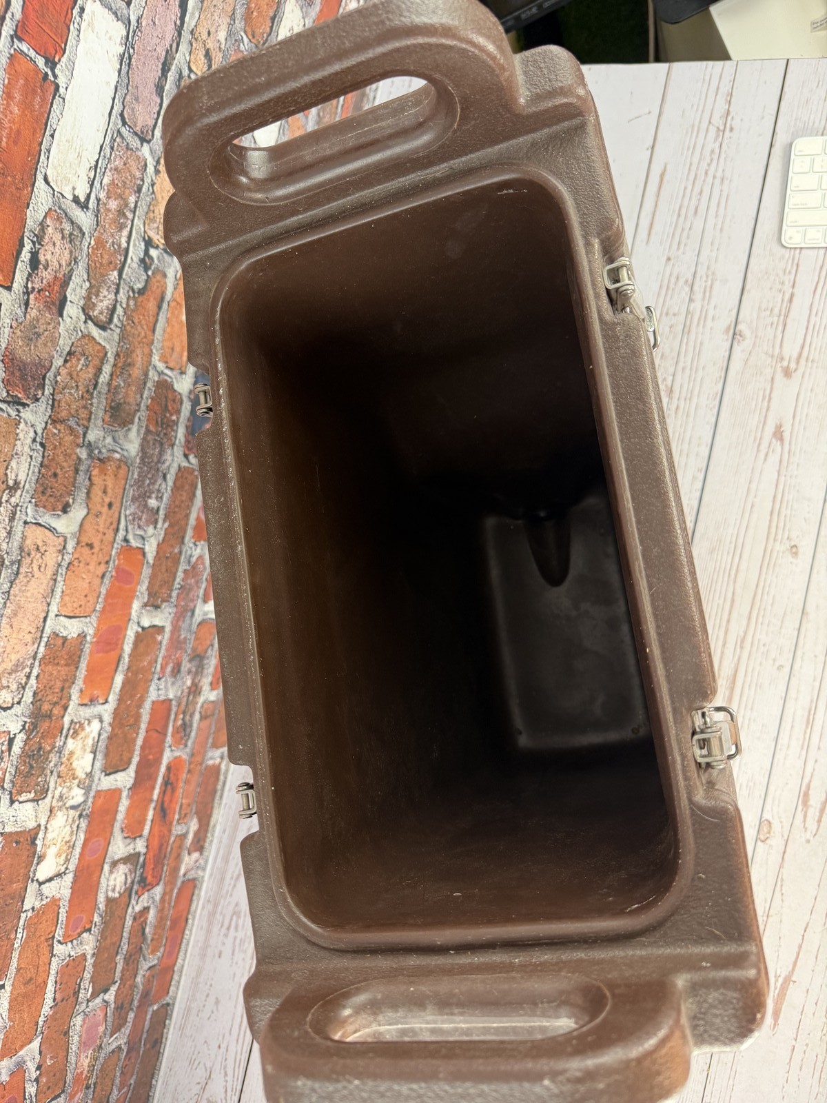 Cambro 500LCD Insulated Beverage Dispenser Server Hot Cold Brown Commercial