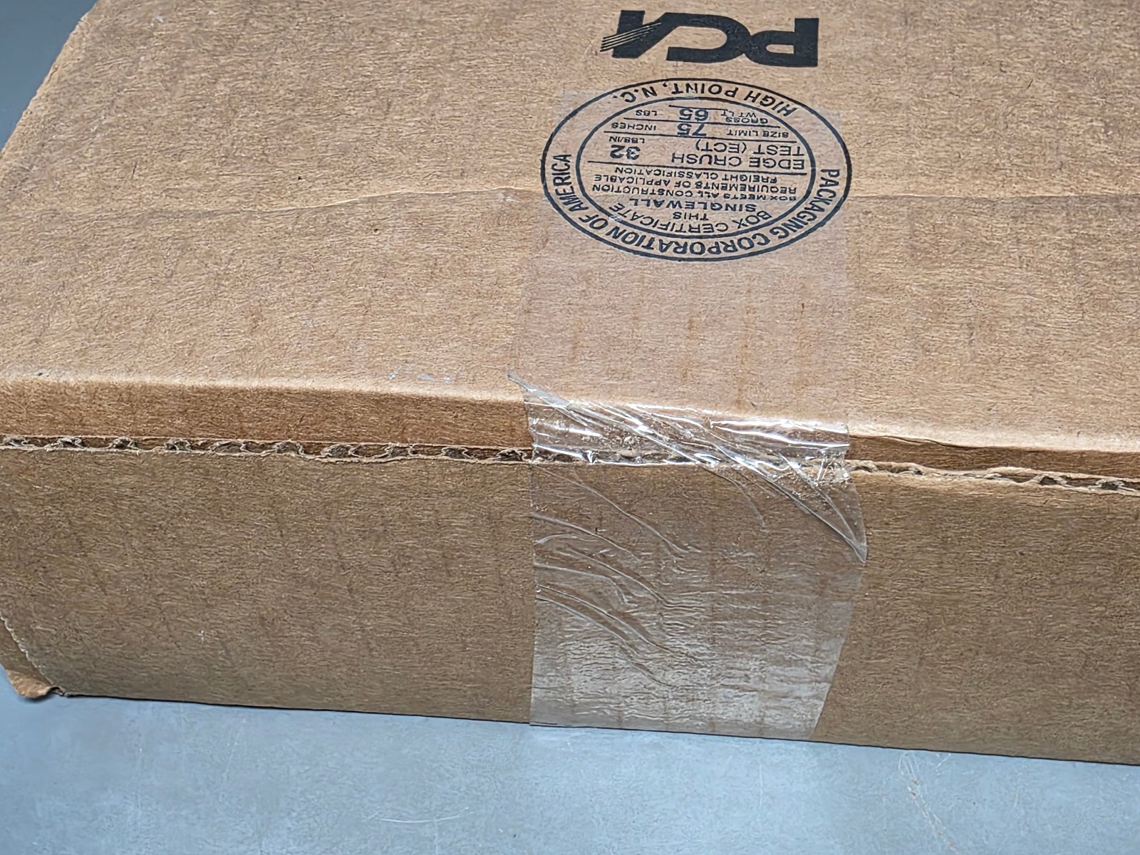 Cambro Covers for Camsquares for 6 & 8 qt. Square Containers w/ Rose Graduations