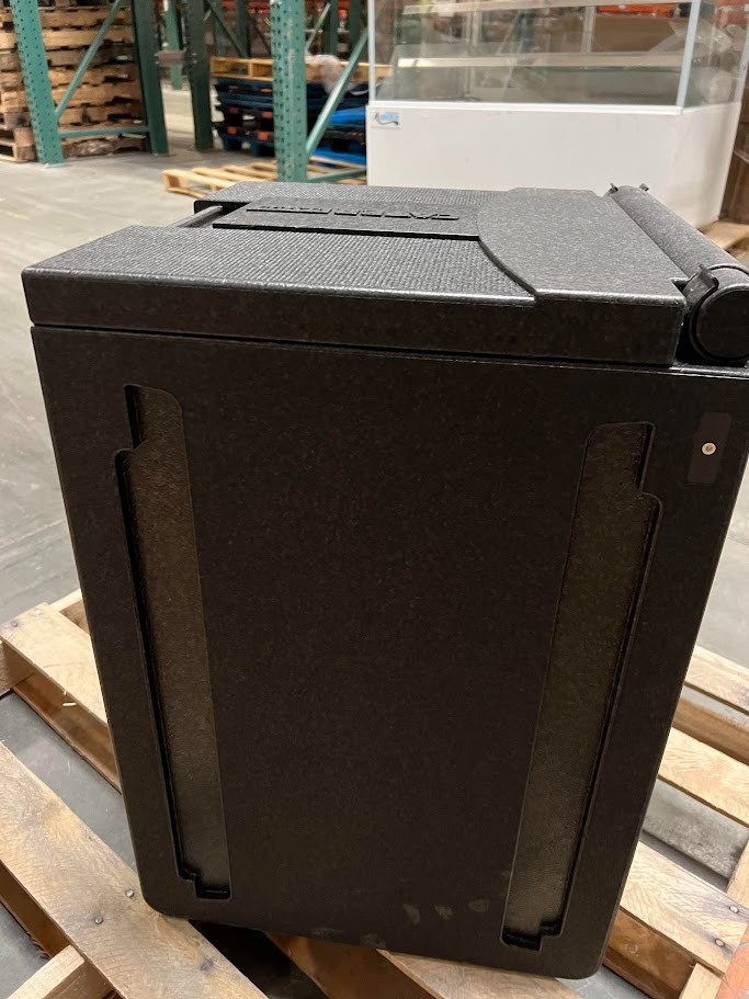 CaterGator Dash Black Front Loading EPP Insulated Food Pan Carrier – 5 Full-Size