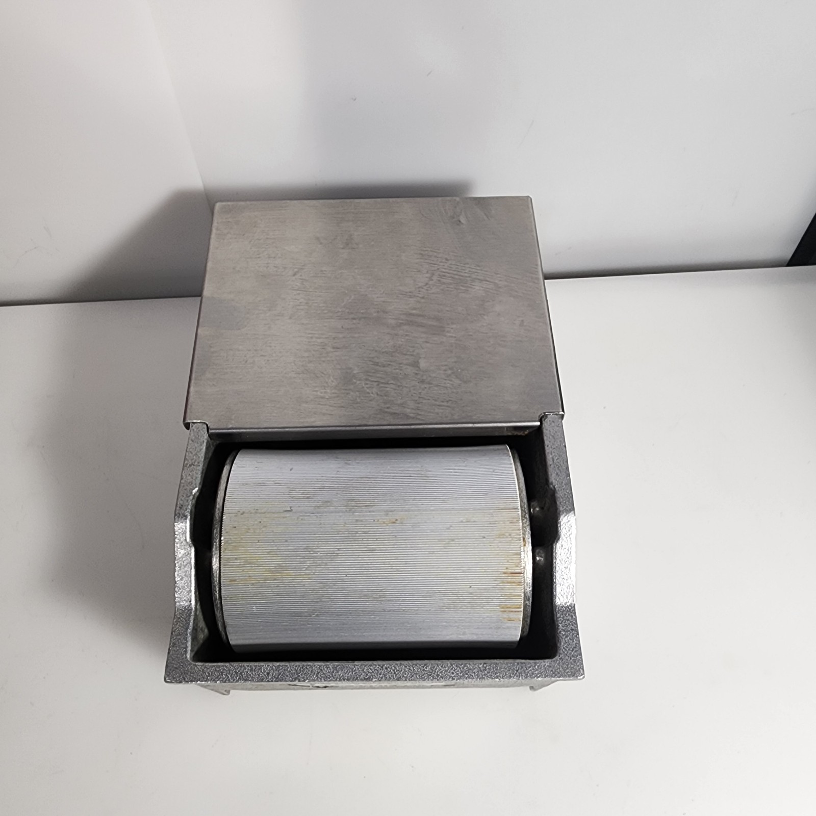 Nemco 8150RS RollAGrill 4 in Butter Roller/Roller