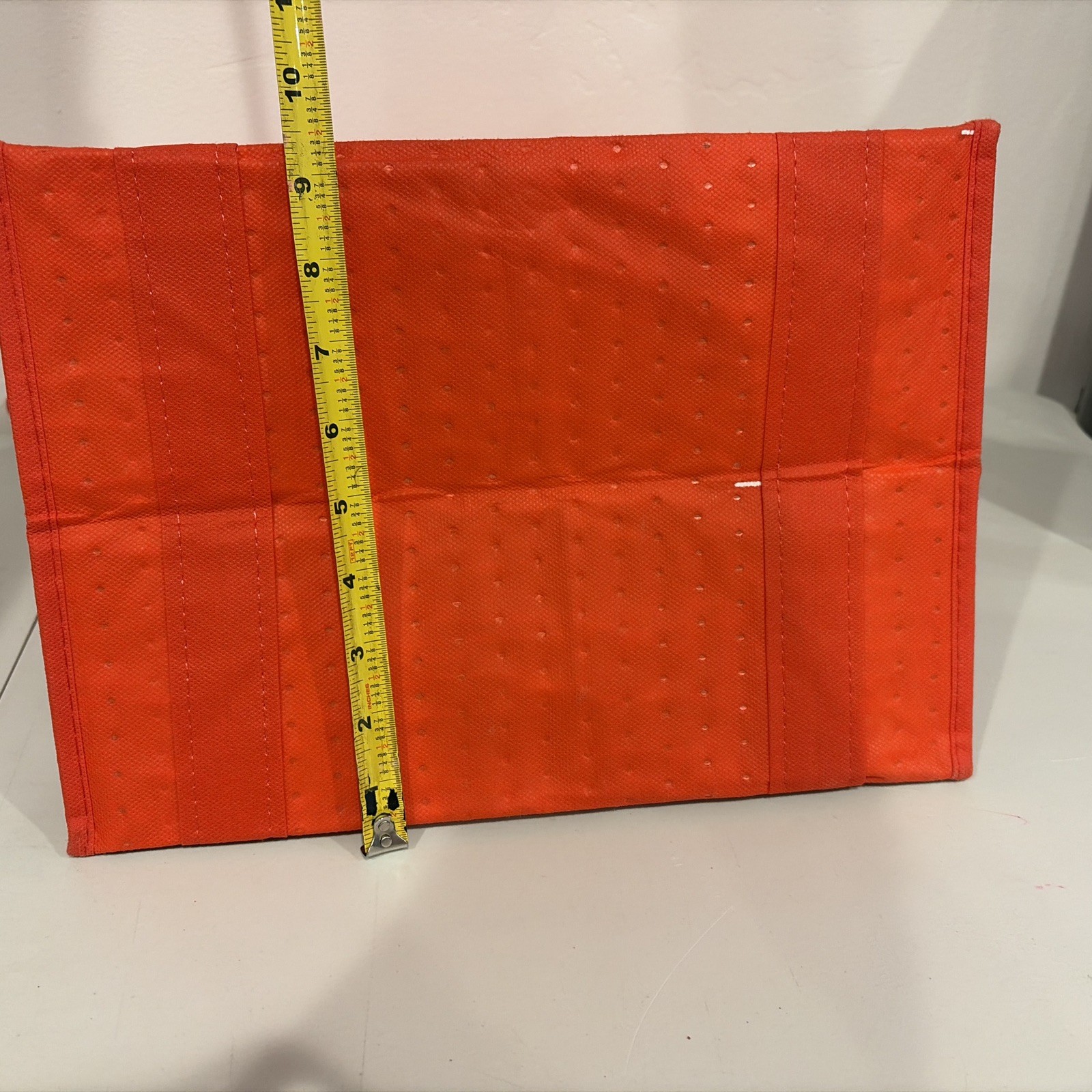 DoorDash insulated delivery bag for drinks or food zipper hot cold temperature